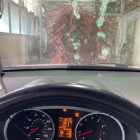 Foto diambil di Super Car Wash oleh Jale K. pada 4/28/2021