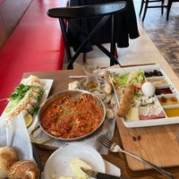 7/10/2021 tarihinde Jale K.ziyaretçi tarafından MODA - Mediterranean Kitchen'de çekilen fotoğraf
