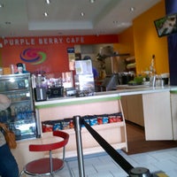 Photo taken at Purple Berry Smoothie by Bromography on 6/15/2013