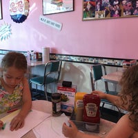 Photo taken at Cheeburger Cheeburger by David S. on 9/13/2016