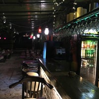 Foto tomada en Winehouse Restaurant &amp;amp; Bar  por Memet K. el 5/6/2016