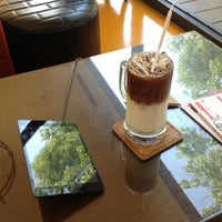 4/27/2013에 Chaowat S.님이 Chapter Tree Coffee House에서 찍은 사진