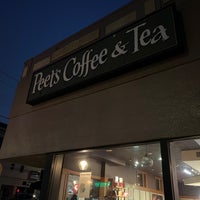 Снимок сделан в Peet&amp;#39;s Coffee &amp;amp; Tea пользователем Shawn B. 12/20/2021