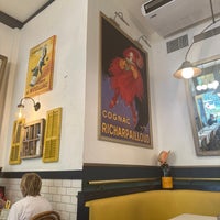 Foto diambil di Cafe du Soleil oleh Shawn B. pada 5/13/2023