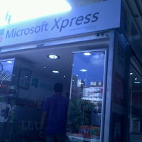 Foto diambil di Microsoft Xpress oleh Adriana M. pada 2/19/2013