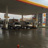 Photo taken at Shell by Uğur B. on 1/14/2016