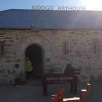 Foto tirada no(a) Kidogo Arthouse por Jeffrey H. em 10/5/2012
