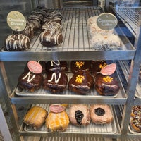 Photo taken at Stan&amp;#39;s Donuts &amp;amp; Coffee by Joe S. on 8/14/2022