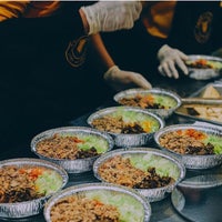 Photo taken at The Halal Guys by Ravit A. on 7/21/2017