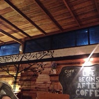10/8/2014にIsman Harsy PurnamaがCLAY | Photo &amp;amp; Coffeeで撮った写真