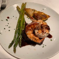 Photo taken at Fleming&amp;#39;s Prime Steakhouse &amp;amp; Wine Bar by 24 Hour F. on 4/10/2019