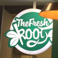 Photo taken at The Fresh Root by Pau C. on 7/4/2016
