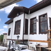 Das Foto wurde bei Hatipoğlu Konağı Restaurant von Sinan A. am 4/19/2024 aufgenommen