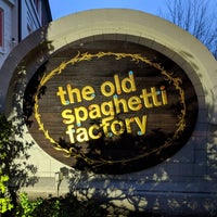 รูปภาพถ่ายที่ The Old Spaghetti Factory โดย Marc T. เมื่อ 1/20/2019
