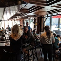 Foto tomada en Q Restaurant &amp;amp; Bar  por Marc T. el 8/11/2018