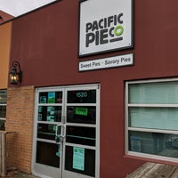รูปภาพถ่ายที่ Pacific Pie Company โดย Marc T. เมื่อ 12/22/2018