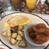 Photo taken at Stephanie&amp;#39;s Village Pancake House by diana on 11/11/2019