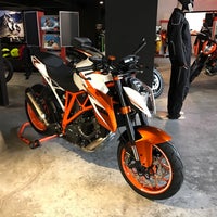 Photo taken at Hiperbikes Capital KTM by Alfonso M. on 1/14/2017