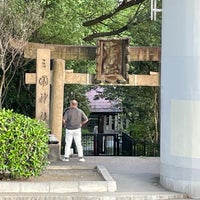 Photo taken at 三囲神社 by ちびたけ on 9/27/2023
