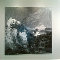 Foto diambil di QMA Gallery oleh Tarek E. pada 10/11/2012