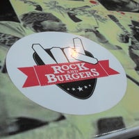 5/1/2013 tarihinde Silvia S.ziyaretçi tarafından Rock and Burgers'de çekilen fotoğraf