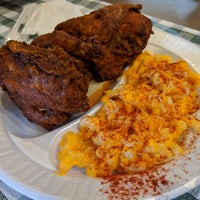 Photo taken at Gus&amp;#39;s World Famous Fried Chicken by Brian A. on 9/13/2018