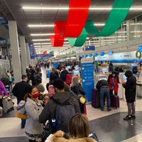 Photo taken at American Airlines Ticket Counter by Tamara on 12/30/2021