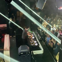 Foto tirada no(a) Celebrities Nightclub por Ryan em 1/28/2023