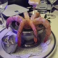 Photo taken at Oceanaire Seafood Room by Mia on 4/6/2017