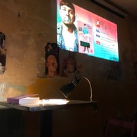 Foto tirada no(a) Moritz Bar por Matt em 8/19/2018