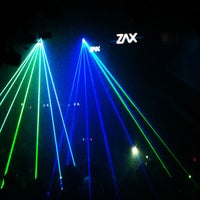 รูปภาพถ่ายที่ Zax Club โดย Amanda R. เมื่อ 10/21/2012