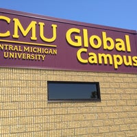 รูปภาพถ่ายที่ Central Michigan University&amp;#39;s (CMU) Global Campus โดย Eric J. เมื่อ 6/14/2013