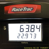 รูปภาพถ่ายที่ RaceTrac โดย J Scott O. เมื่อ 11/26/2017