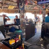 Снимок сделан в Mangos Restaurant and Tiki Bar пользователем J Scott O. 6/21/2020