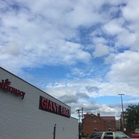 Giant Eagle Supermarket - Supermarket 