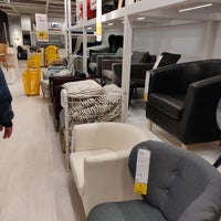 รูปภาพถ่ายที่ IKEA โดย Ismael M. เมื่อ 10/15/2019