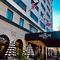 Foto tirada no(a) Melrose Georgetown Hotel por Abdullah Z. em 4/4/2021
