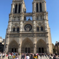 Photo taken at Cathedral of Notre-Dame de Paris by よしため on 9/27/2018