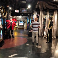 Photo taken at Guinness World Records Museum by Jessy H. on 5/26/2018