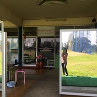 Photo taken at Top Class Golf Driving Range by Mod M. on 4/23/2018