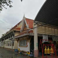 Photo taken at วัดพระไกรสีห์ (วัดน้อย) Wat Pra Kraisri (Wat Noi) by Jon S. on 9/12/2018