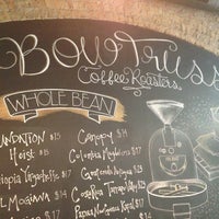5/16/2013 tarihinde Vanessa G.ziyaretçi tarafından Bow Truss Coffee'de çekilen fotoğraf