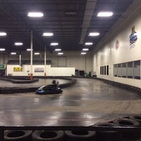 10/17/2013 tarihinde John J.ziyaretçi tarafından Victory Lane Indoor Karting'de çekilen fotoğraf