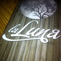 Das Foto wurde bei La Luna Lounge von Nailea C. am 2/8/2013 aufgenommen