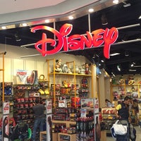 Photo taken at Disney Store by Fabricio A. on 9/30/2017