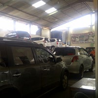 Photo taken at Kenanga Steam Car Wash &amp;amp; Body Care by Herbito I. on 12/27/2012