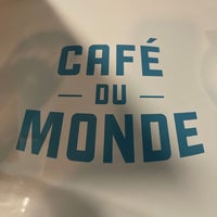 8/14/2022 tarihinde René L.ziyaretçi tarafından Le Café du Monde'de çekilen fotoğraf