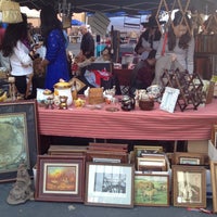 Photo taken at Downtown Flea by Thirsty J. on 10/27/2013