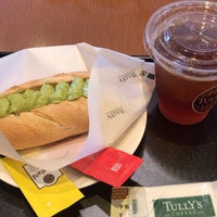 Photo taken at Tully&amp;#39;s Coffee by gamabin&amp;#39;21 on 7/10/2020