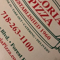 9/13/2017にShehzeen A.がGloria Pizzaで撮った写真